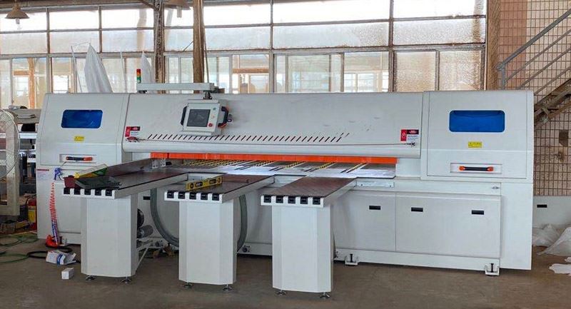 electric computer panel saw