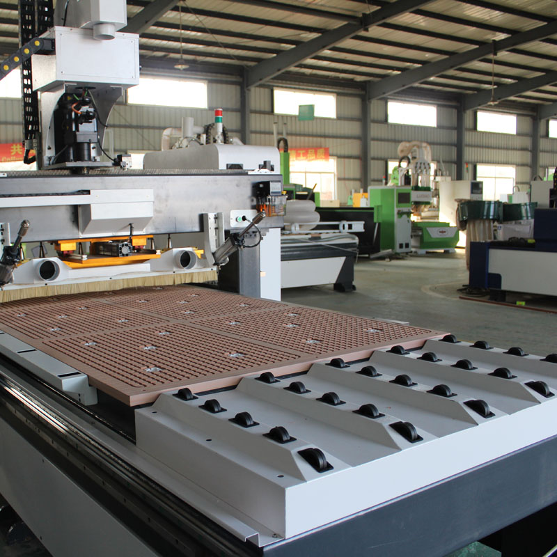 Why do Wood CNC Router choose vacuum adsorption countertops？