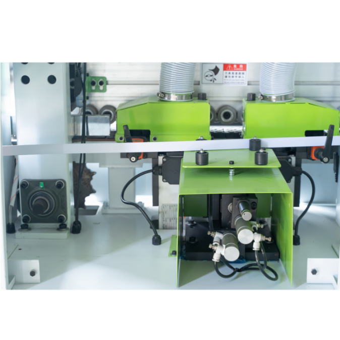 What is the difference between edge banding machine and laminating machine?