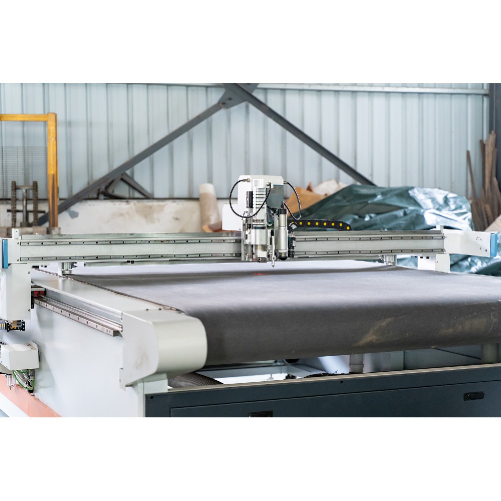 How to choose a suitable vibration knife cutting machine for yourself ？