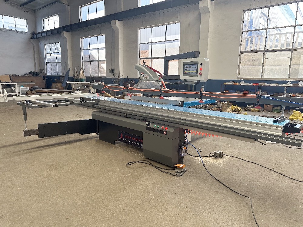 Introduction to the Components of a Table Saw